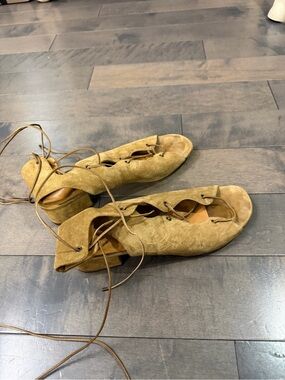 Authentic Saint Laurent YSL Lace-Up Suede Open-Toe Block Heels size 42